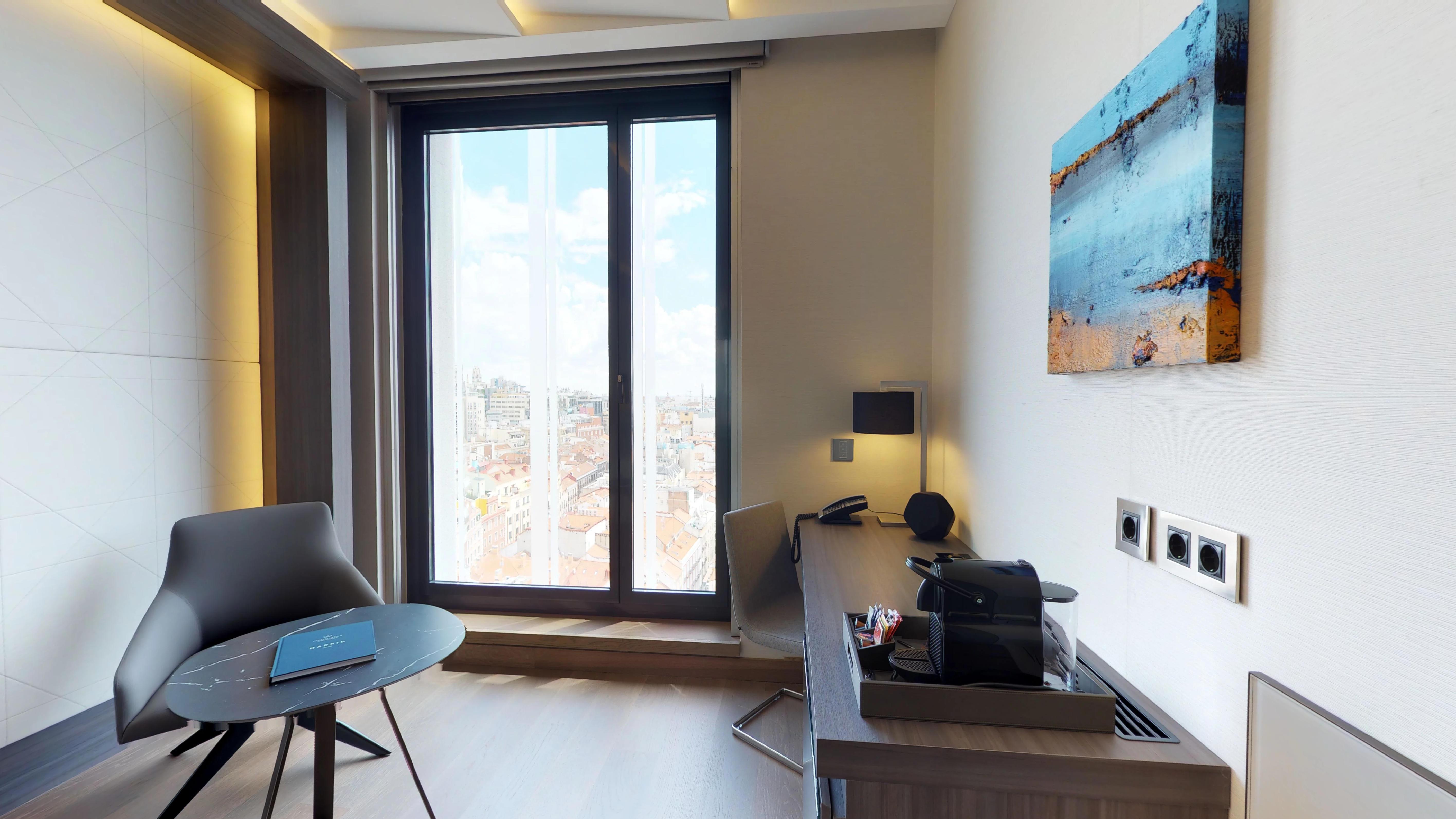 Vp Plaza Espana Design Madrid Esterno foto A typical office at the University of Westminster