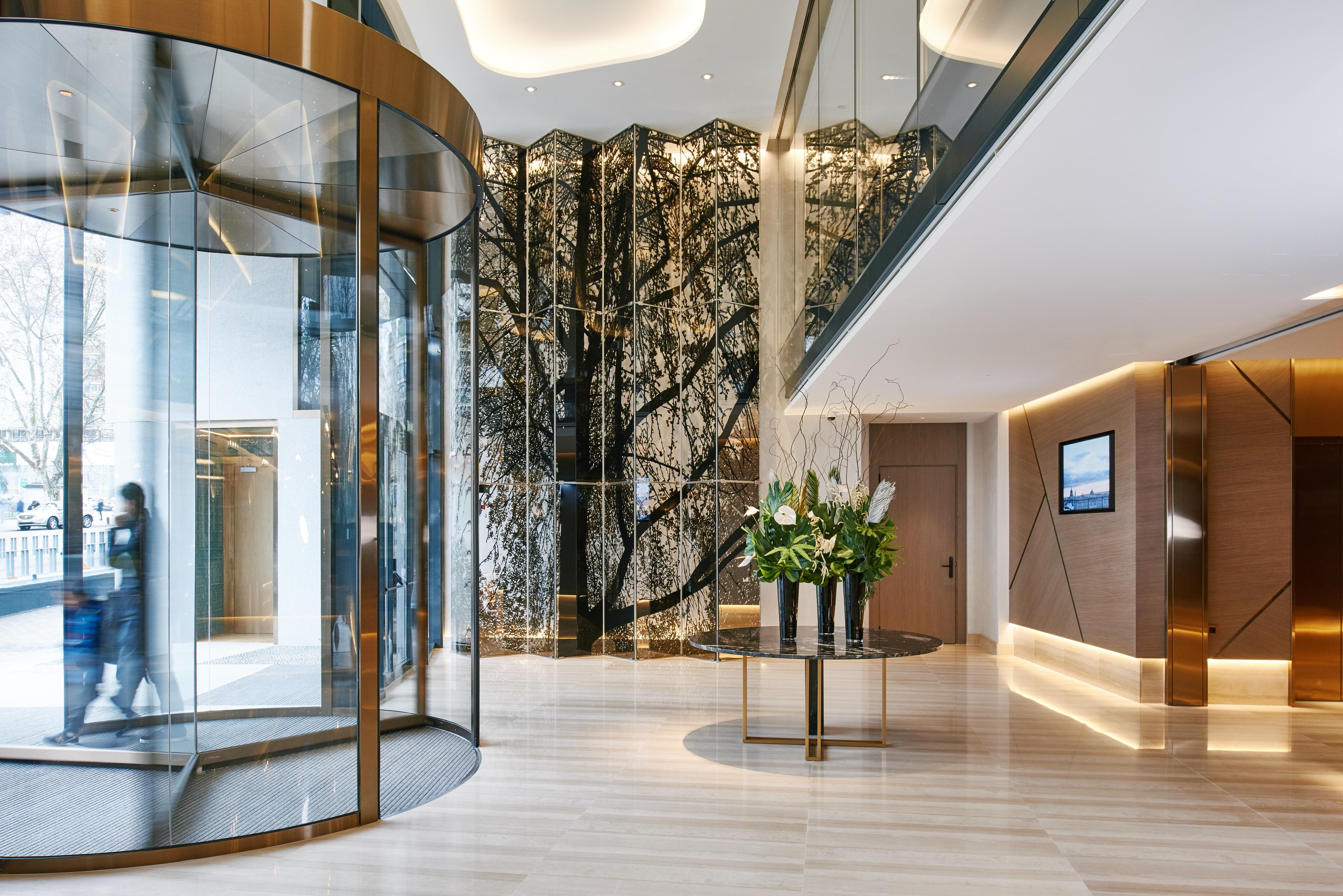 Vp Plaza Espana Design Madrid Esterno foto The lobby of the hotel