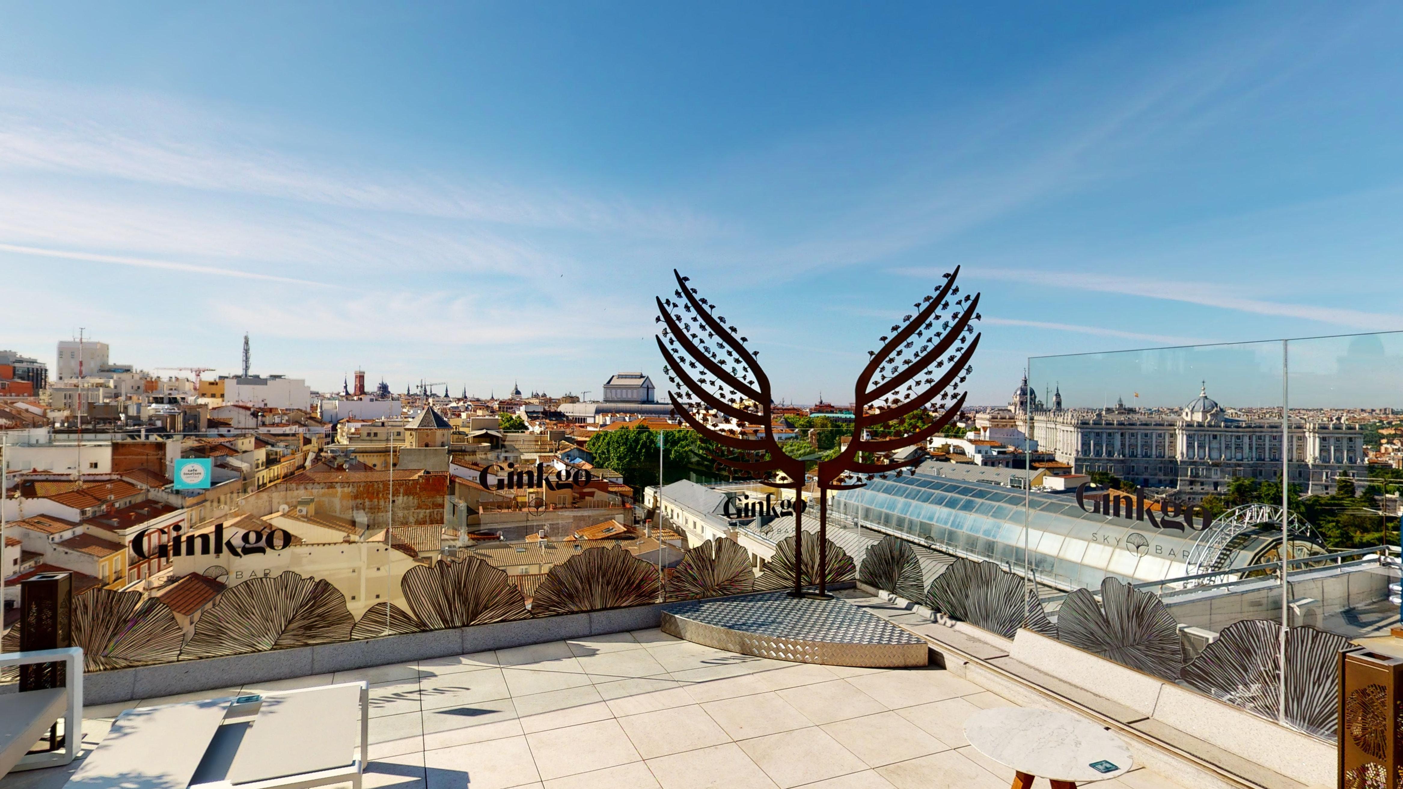 Vp Plaza Espana Design Madrid Esterno foto The rooftop of the CaixaForum Madrid
